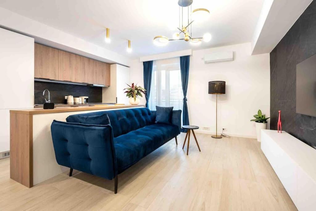 Blue Velvet Apartment Bucharest Exterior photo